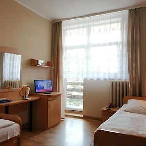 Pokój z łóżkiem king-size
